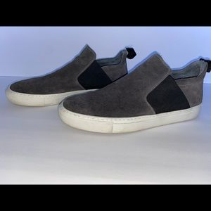 Men’s casual slip on sneaker 11